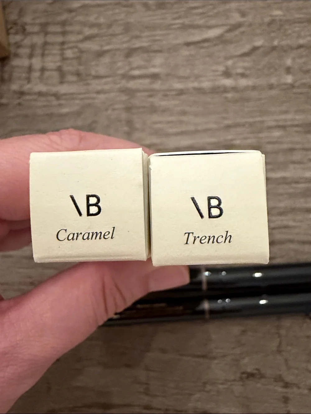 VICTORIA BECKHAM EyeWear Longwear Eyeshadow Stick Set in Caramel and Trench NIB!